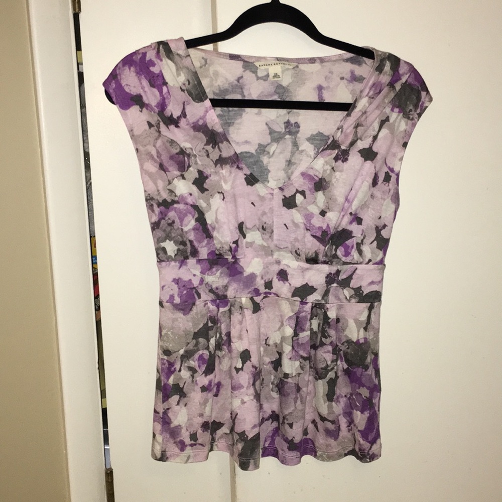 Banana Republic dressy tee